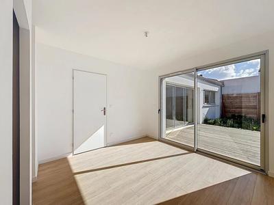 Maison - 142 m² - 6 pièces