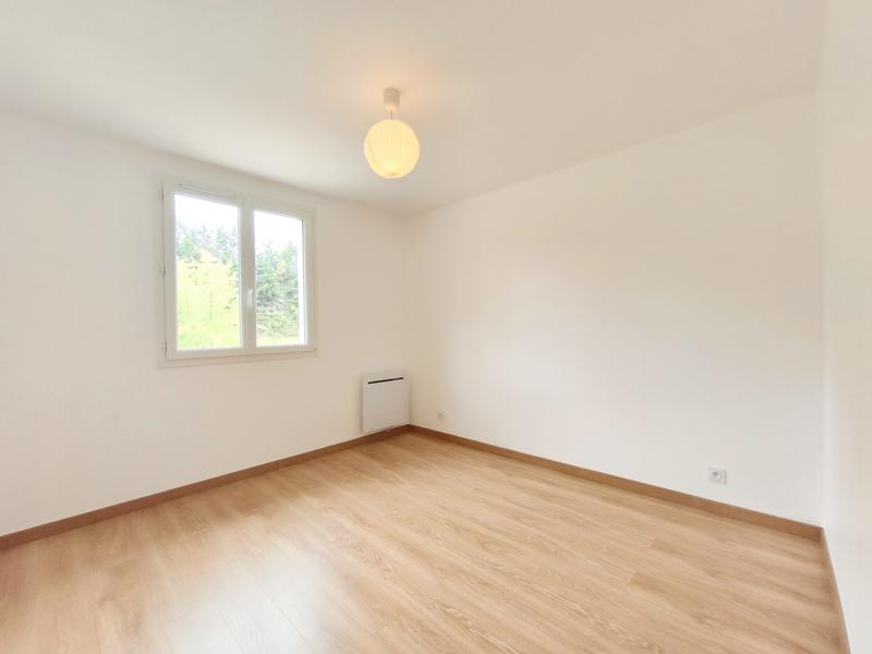 Maison traditionnelle - 170 m² - 9 pièces