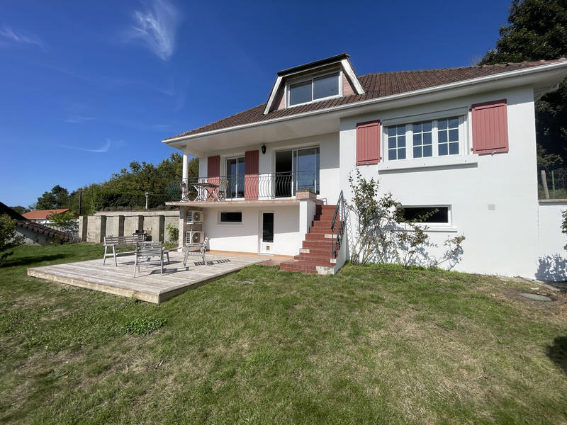 Maison - 130 m² - 6 pièces