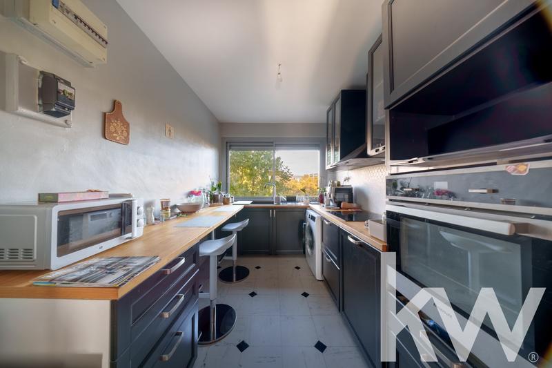 Appartement - 102 m² - 4 pièces