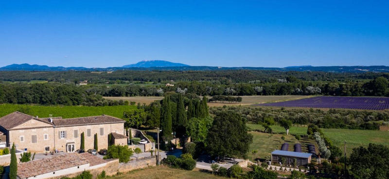 Mas - 425 m² - 14 pièces