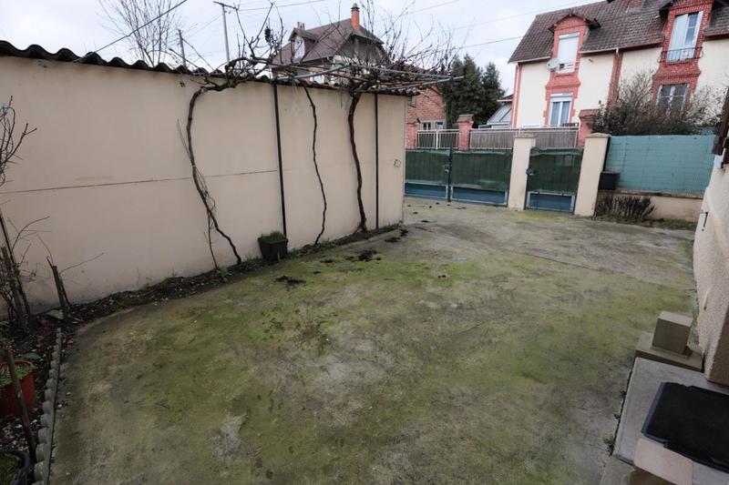 Maison - 83 m² - 4 pièces