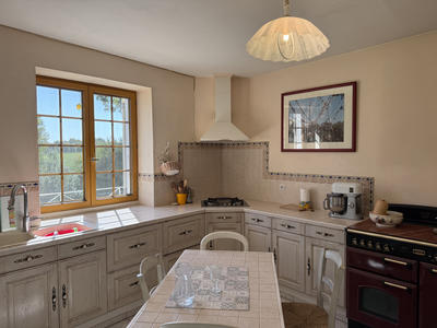 Maison - 152 m² - 13 pièces