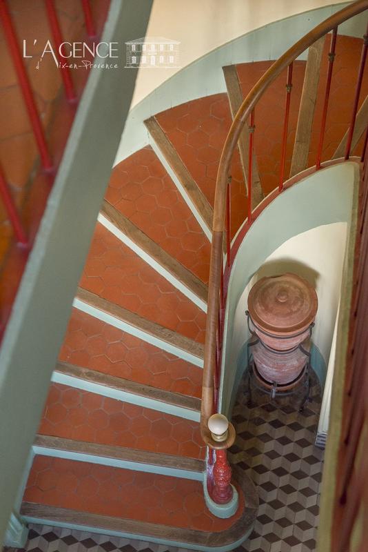 Maison - 229 m² - 8 pièces