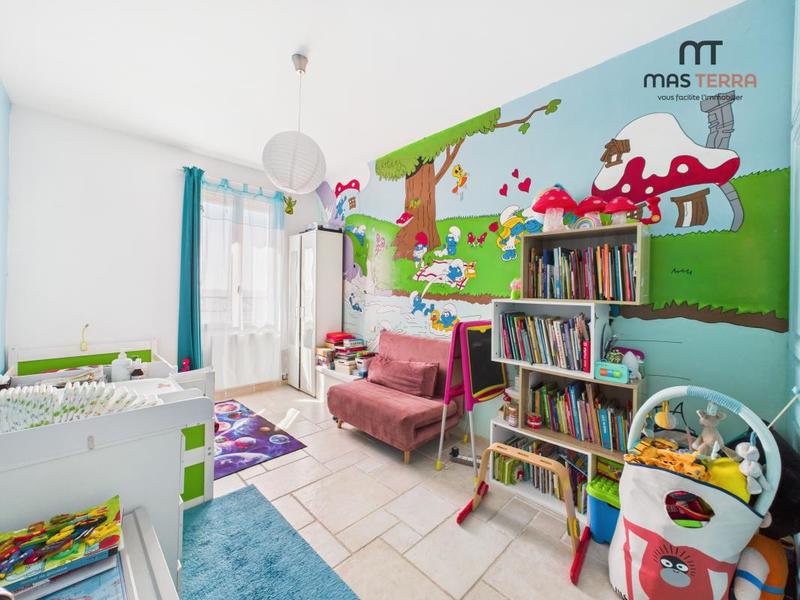 Appartement - 100 m² - 5 pièces