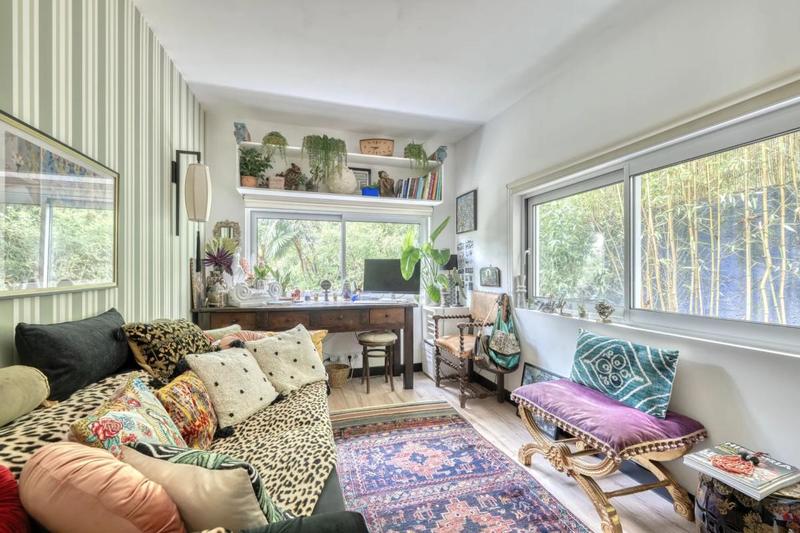 Propriété - 230 m² - 8 pièces