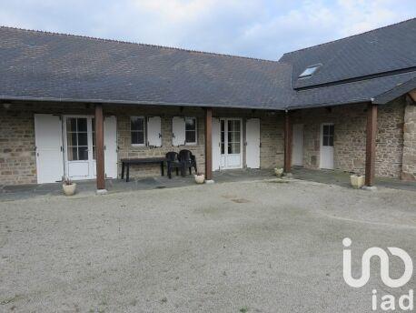 Maison - 465 m² - 17 pièces