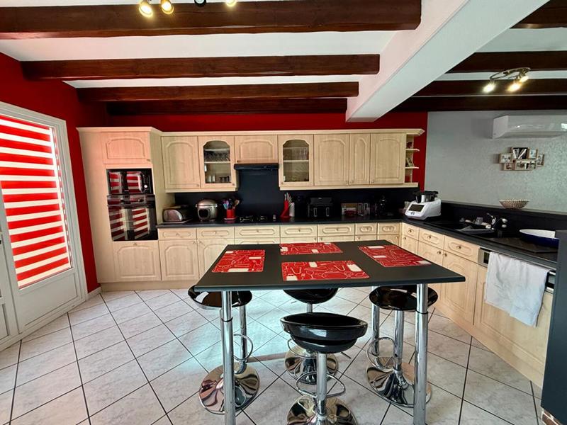 Maison - 188 m² - 6 pièces