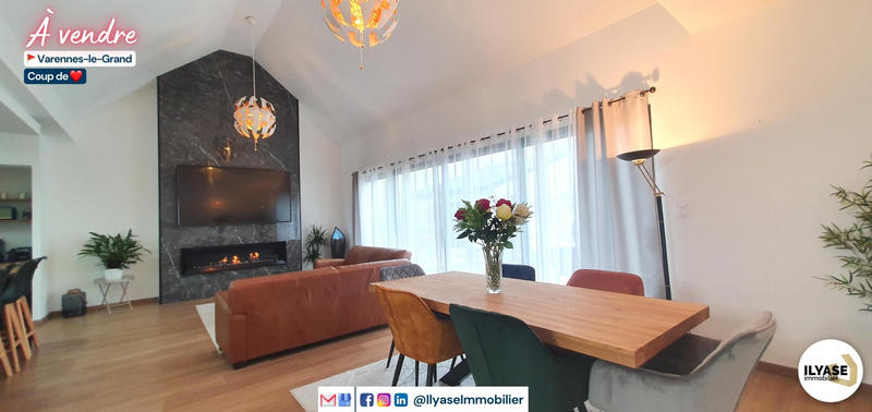 Maison - 209 m² - 8 pièces