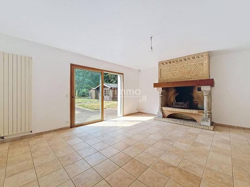 Maison - 213 m² - 9 pièces