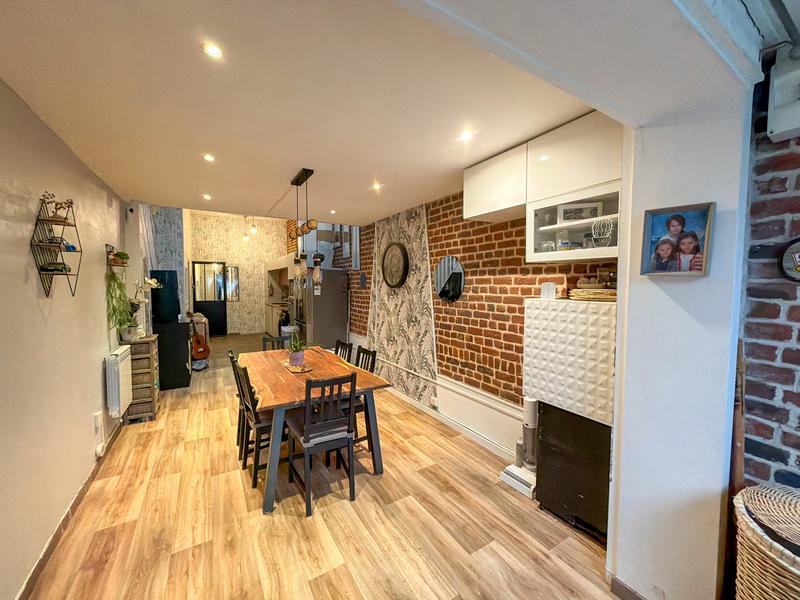 Appartement - 80 m² - 3 pièces