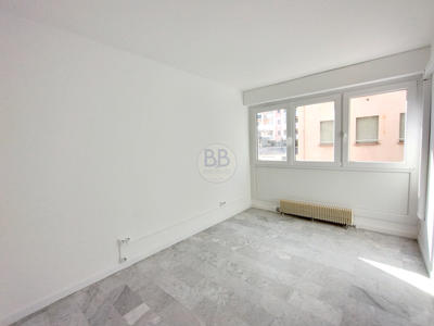Appartement - 77 m² - 3 pièces