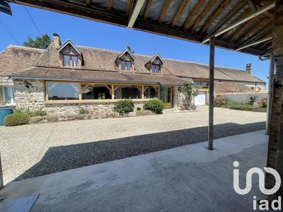 Maison - 208 m² - 7 pièces