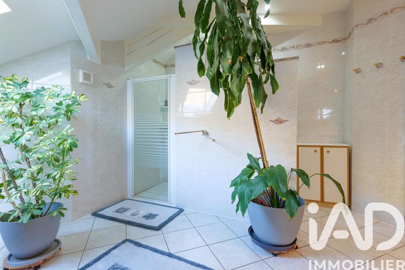 Maison de maîtres - 170 m² - 8 pièces