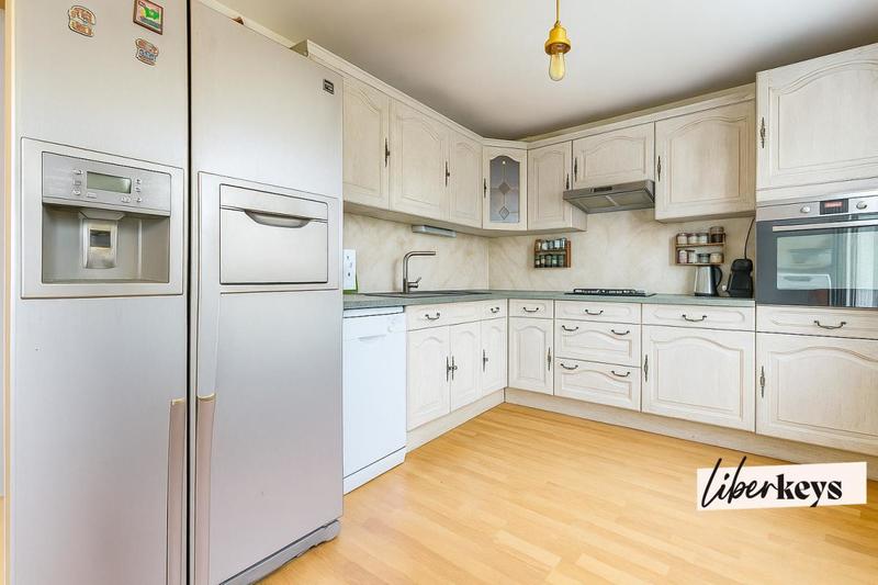 Maison - 149 m² - 8 pièces