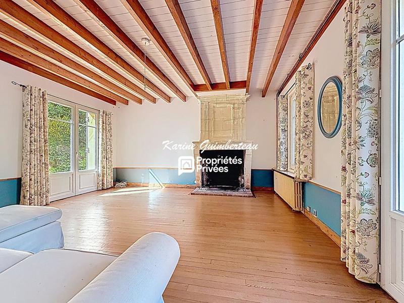 Maison - 208 m² - 6 pièces