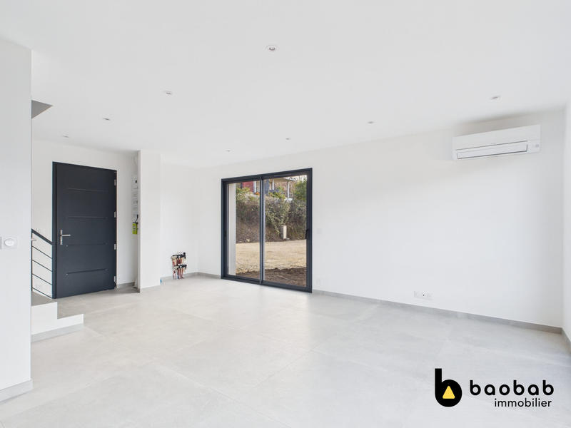 Maison - 106 m² - 4 pièces