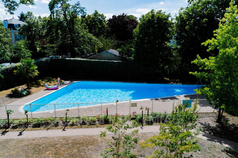 Appartement - 120 m² - 6 pièces