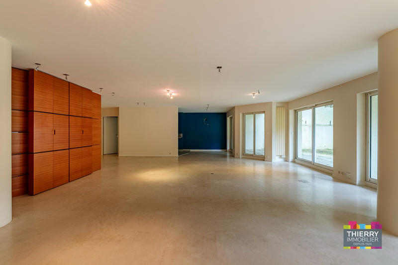 Appartement - 283 m² - 7 pièces