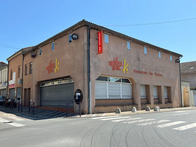 Maison - 455 m² - 12 pièces