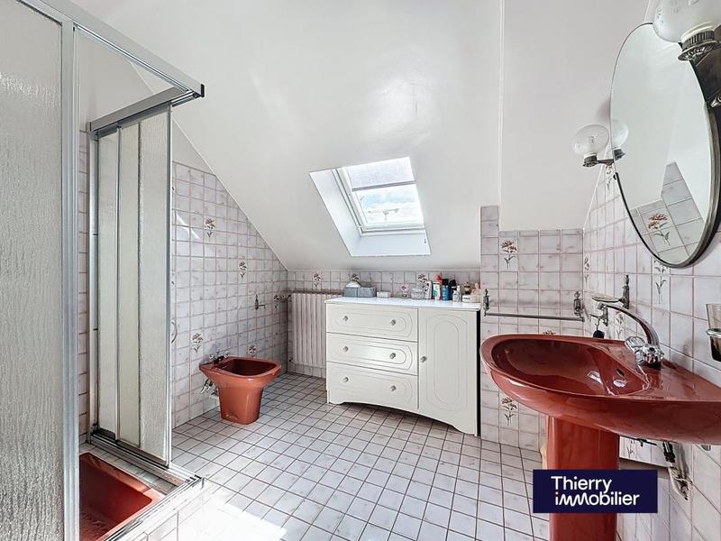 Maison - 138 m² - 6 pièces