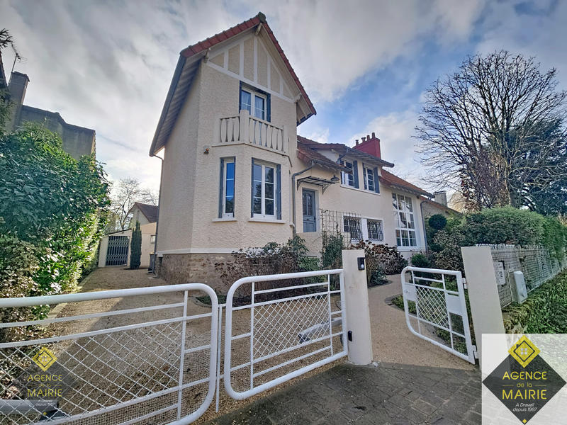 Maison - 137 m² - 7 pièces