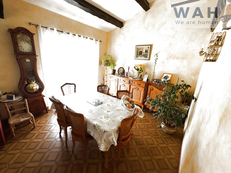 Villa - 145 m² - 6 pièces