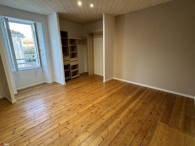 Maison de bourg - 136 m² - 5 pièces