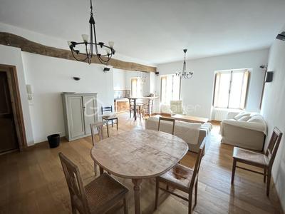 Appartement - 96 m² - 4 pièces