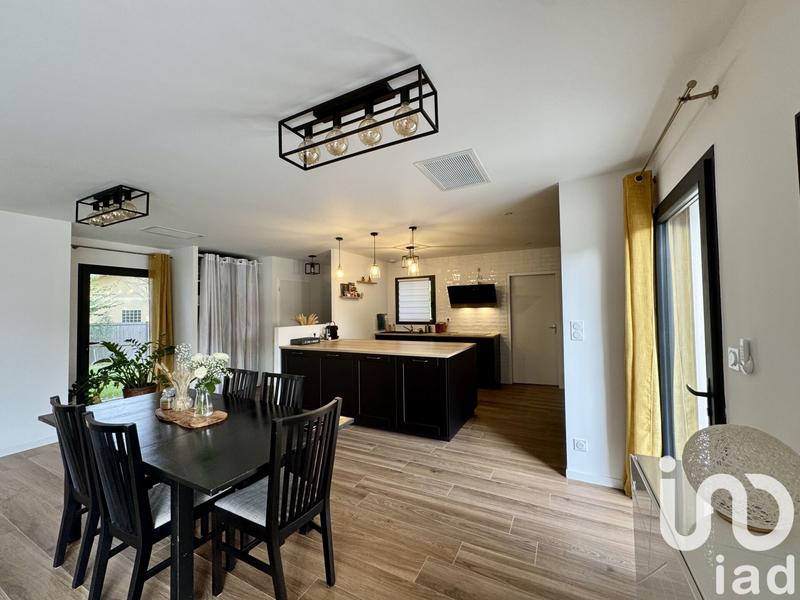 Maison - 138 m² - 5 pièces