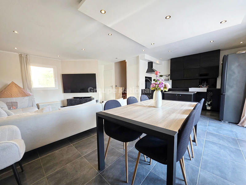 Maison - 82 m² - 4 pièces