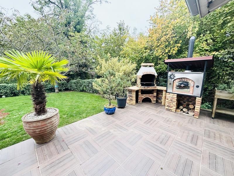 Maison - 140 m² - 5 pièces