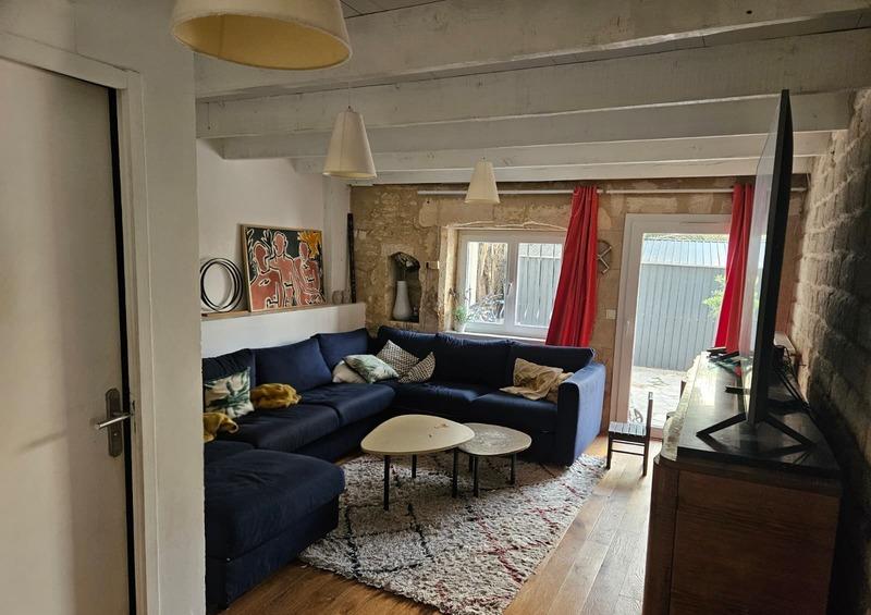 Maison - 236 m² - 8 pièces