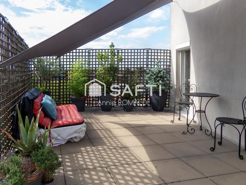 Appartement - 99 m² - 4 pièces