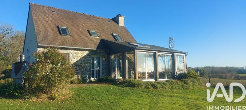 Maison - 95 m² - 5 pièces