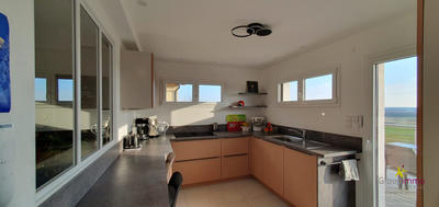 Maison - 122 m² - 6 pièces