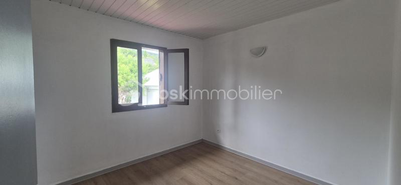 Maison - 96 m² - 5 pièces