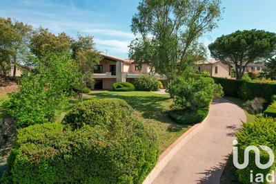 Maison - 192 m² - 5 pièces