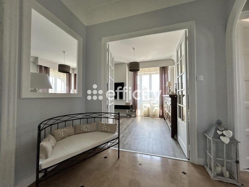 Maison - 151 m² - 6 pièces