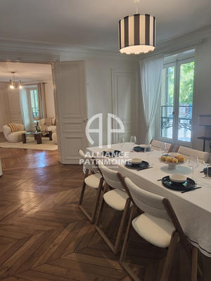 Appartement - 176 m² - 5 pièces