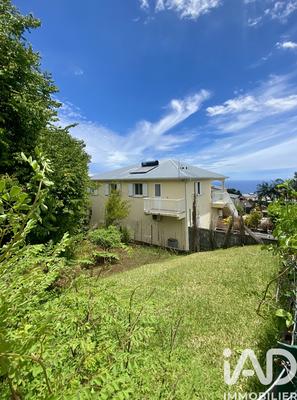 Maison - 198 m² - 5 pièces