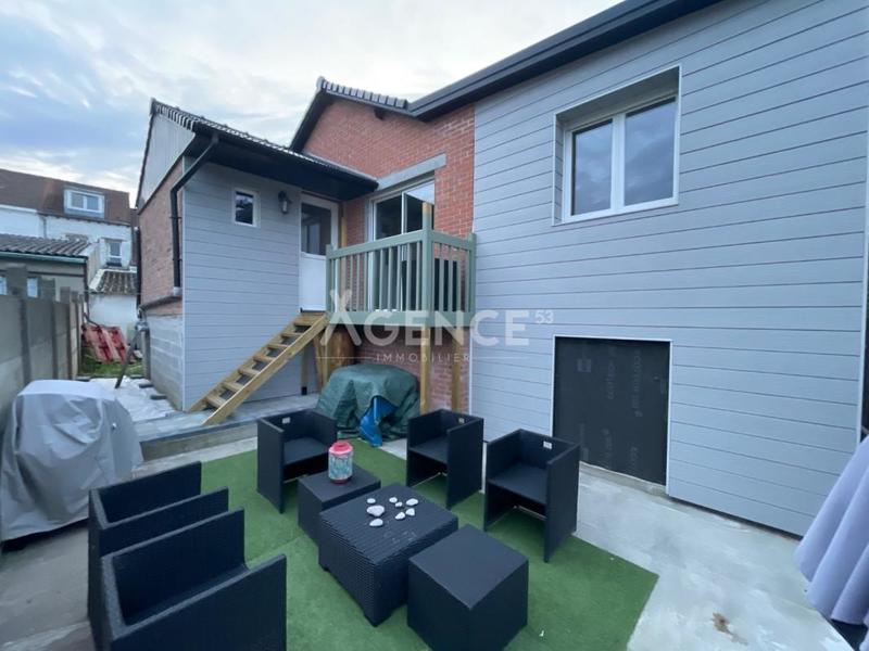 Maison - 98 m² - 5 pièces