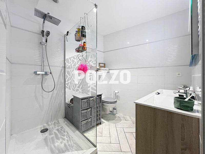 Maison - 104 m² - 5 pièces