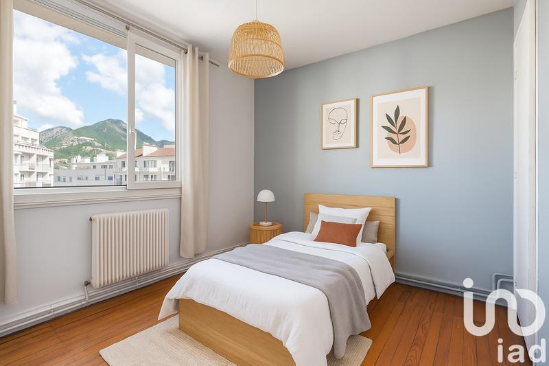 Appartement - 85 m² - 4 pièces