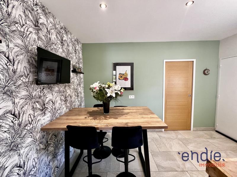 Maison - 185 m² - 6 pièces