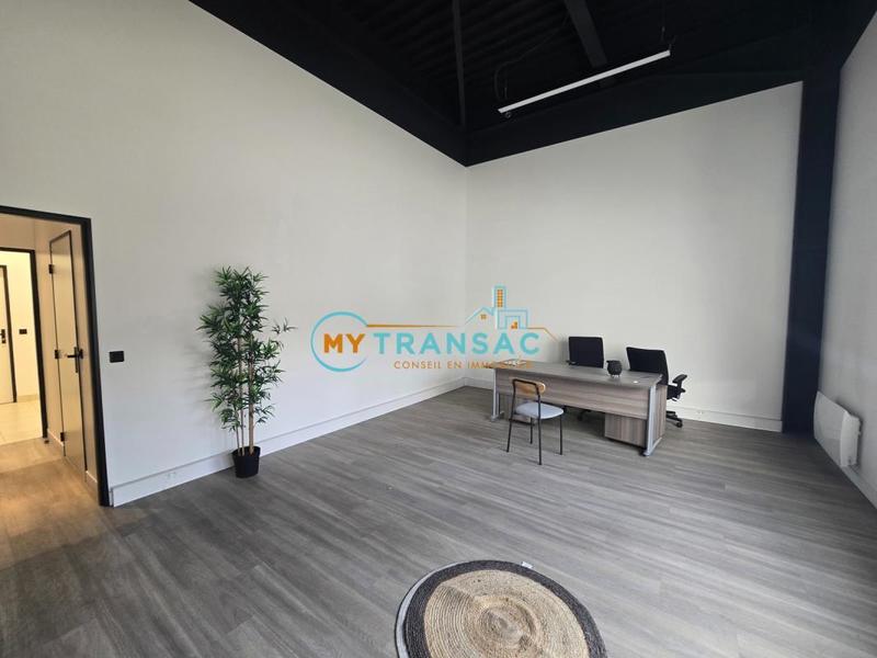 Local d'activités - 620 m²