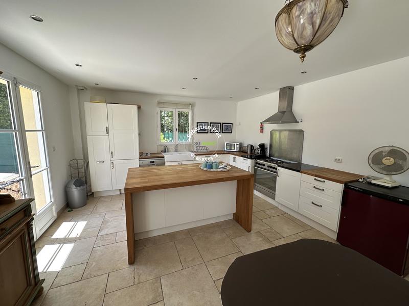 Bastide - 235 m² - 9 pièces