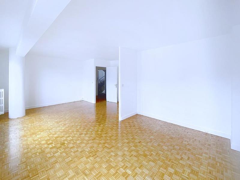 Appartement - 75 m² - 4 pièces