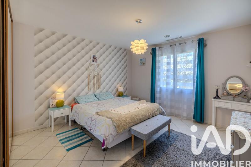 Maison - 127 m² - 5 pièces