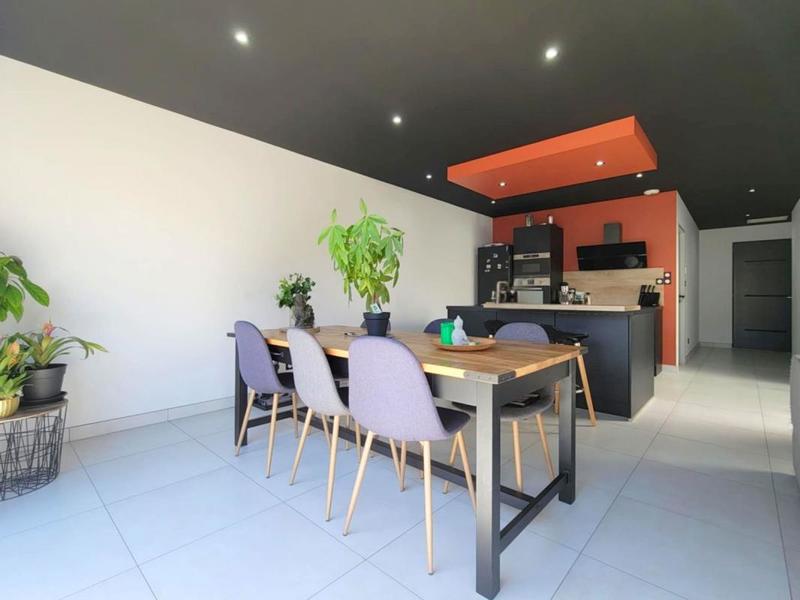 Maison - 84 m² - 4 pièces